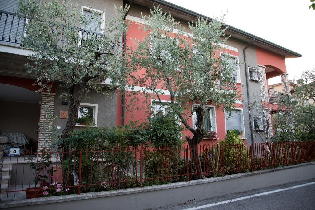 B&B La Dimora Del Garda Sirmione Luaran gambar